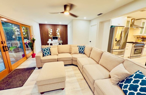 Lake Clarke Shores House | Dockside Dreams With Pool