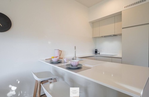 Nieuwpoort Apartment | Dockside Floor, Hamptons style II at the harbor