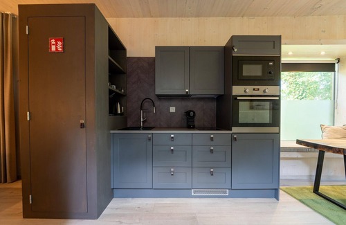 Maubray Cottage | Dockside Forest Retreat