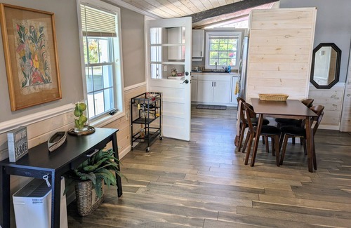 Lake Waccamaw House | Experience Docktails Cabana: Steps from Water with Outdoor Fun
