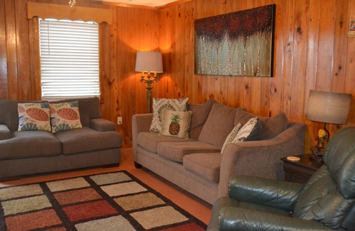 Keaton Beach Apartment | Premier Getaway: Go Fish at Doctor's Rx in Keaton Beach!