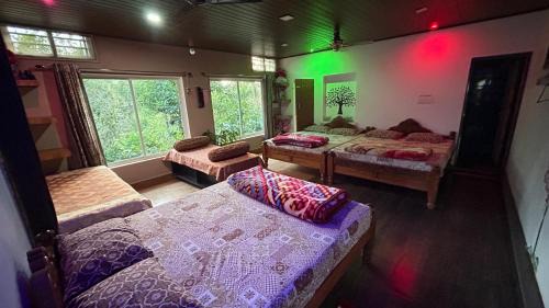 Kalakandur House | Guest Rated: Homestay in Coorg with Oceanfront Views