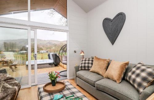 Llandrindod Wells House | Family-Friendly Doe Lodge - 4-Star Rated & Highly Reviewed