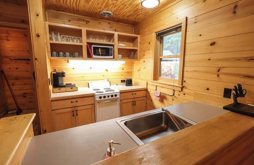 Mazama Cabin | Doe Meadow Cabin Summ