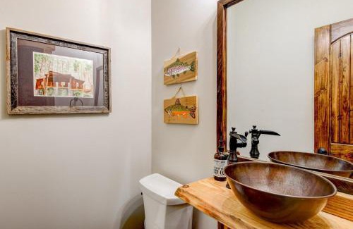 Banner Elk House | Family-Friendly Doe Run Cottage at Eagles Nest Retreat