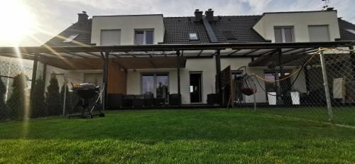 Trzesacz Villa | Pet-Friendly Dofu Domek with Oceanfront Views