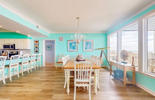 Gulf Shores House | Dog-Friendly Beach House with Private Pool & Free WiFi