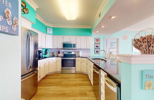 Gulf Shores House | Dog-Friendly Beach House with Private Pool & Free WiFi