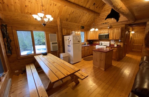 Sullivan Cabin | Discover Maine's Charm: Pet-Friendly Stays with Ocean Views