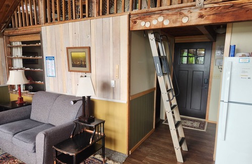Copalis Beach House | Pet-Friendly Beachfront Cabin with Ocean Views and Spa
