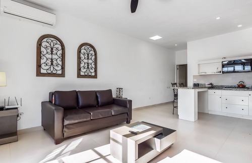 La Paloma House | Pet-Friendly Beach Getaway with Heated Pool and Hot Tub