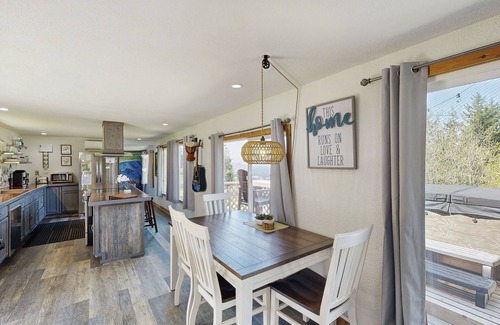 Port Orford Cabin | Pet-Friendly Cabin with Ocean Views and Modern Amenities