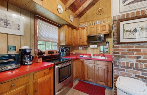 Franconia House | Pet-Friendly Mountain Chalet with Fireplace & Pool Access