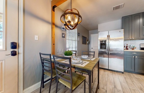 Wimberley Cottage | Idyllic Dog-Friendly Cottage with Scenic Hill Views