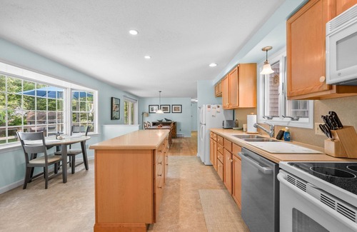 Eastham House | Dog-Friendly Eastham Retreat, Minutes to Shore