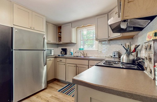 North Eastham House | Dog-Friendly Forest Cottage with Deck Near Bay Beaches