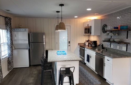 Kure Beach House | Renovated Kure Beach Cottage with Ocean View & Pool Access