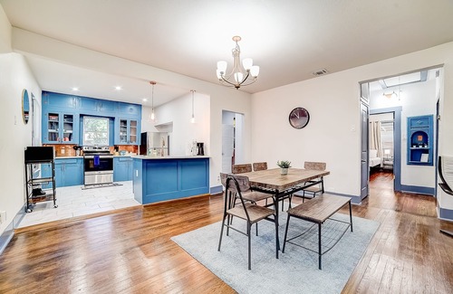 Highland Park House | Pet-Friendly Retreat with Fenced Yard & Top Amenities