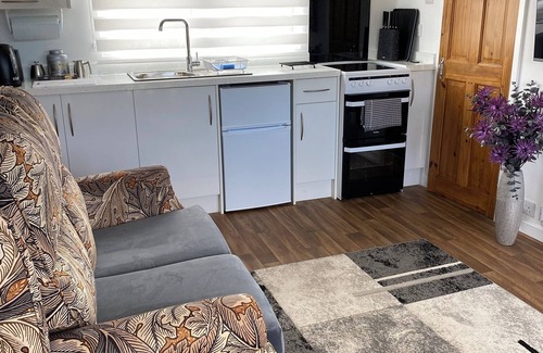 Mablethorpe Ski Chalet | Dog-Friendly Sand Dune Chalet with Oceanfront Views