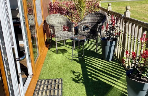 Mablethorpe Ski Chalet | Dog-Friendly Sand Dune Chalet with Oceanfront Views