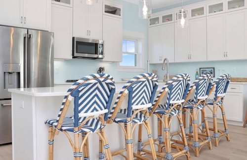 Cape San Blas House | 🌊Dog Friendly Home with Private Pool-Steps to the Beach-Salty Owl🌊