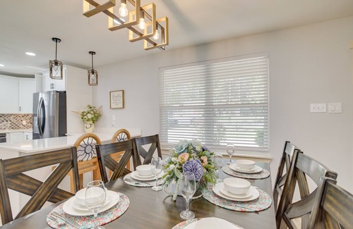 Conroe House | Pet-Friendly Retreat in The Woodlands with Fenced Yard!