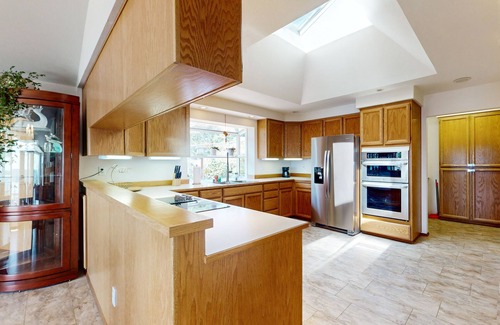 Brinnon House | Pet-Friendly Retreat with Ocean View and Beach Access
