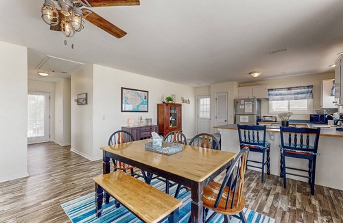 Edisto Island House | Pet-Friendly Beachfront Retreat with Ocean View & Free WiFi