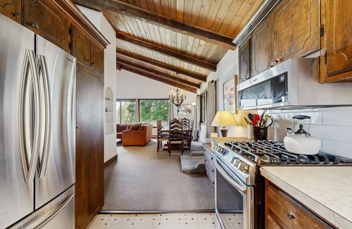 Franconia House | Dog-Friendly Retreat with Scenic Views near Cannon Mountain