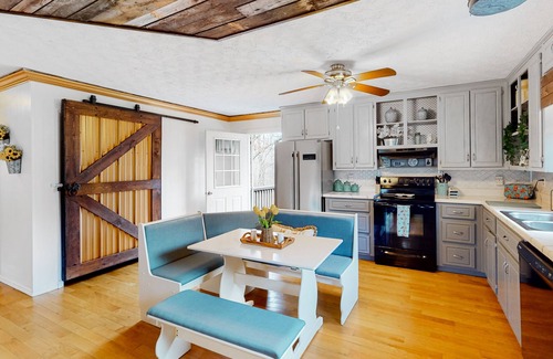 Morganton House | Dog-Friendly Retreat with Deck and Fenced Yard, 10/10 Rating