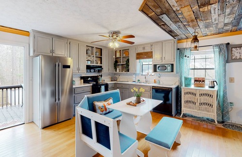 Morganton House | Dog-Friendly Retreat with Deck and Fenced Yard, 10/10 Rating