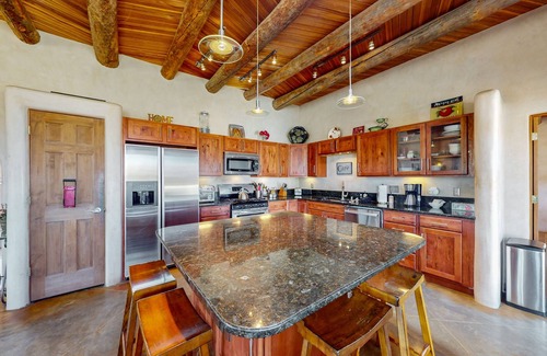 Taos House | Pet-Friendly Retreat with Taos Mountain Views & Jetted Tub