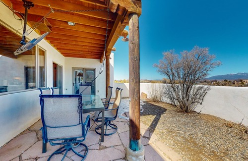 Taos House | Pet-Friendly Retreat with Taos Mountain Views & Jetted Tub