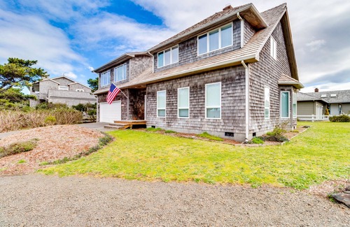 Gearhart House | Pet-Friendly Beach House with Hot Tub & Ocean View