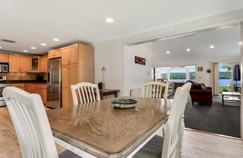 Neshobe Beach House | Pet-Friendly Lake Retreat with Water Views & High-Speed WiFi