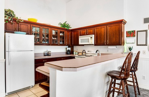 Ocean Shores Condo | Dog-Friendly Oceanfront Suite with Private Deck & Hot Tub