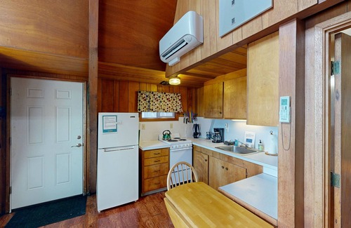 Otter Rock Ski Chalet | Pet-Friendly Oceanfront Cottage with WiFi & Beach Access