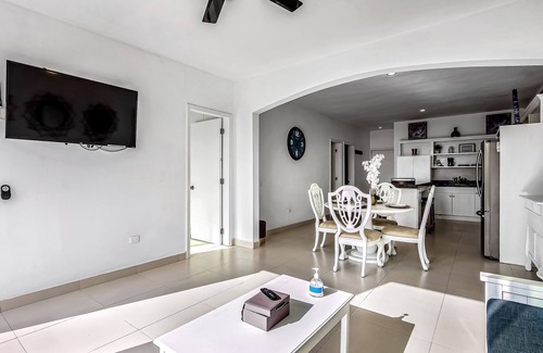 La Paloma House | Dog-Friendly Oceanfront Villa with Rooftop Patio & Pool