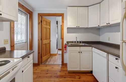 Campton Apartment | Pet-Friendly Retreat Near Loon Mountain & Waterville Valley