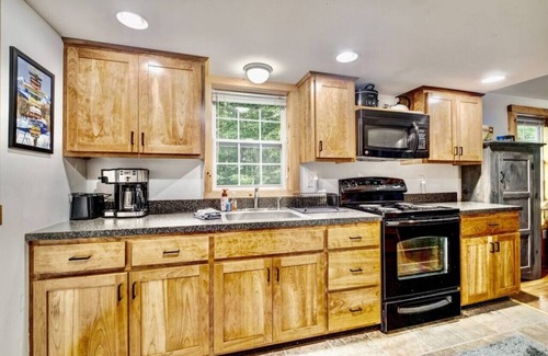 Conway Cabin | Dog-Friendly w/Hot Tub, Firepit near Kancamagus!