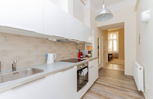 Palace District Apartment | Downtown Dohany Str.: Excellent Amenities & Perfect Location