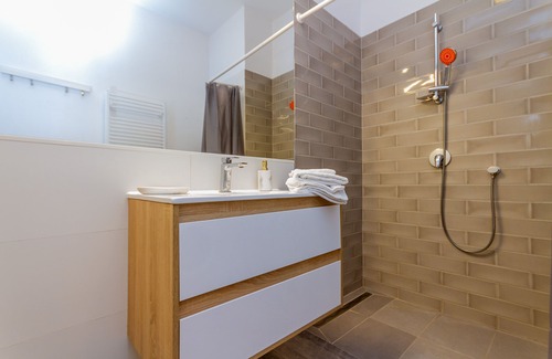 Palace District Apartment | Downtown Dohany Str.: Excellent Amenities & Perfect Location