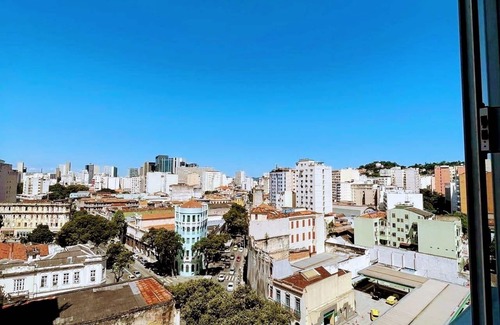 Centro Apartment | Dois em Cena - Inviting Apartment with Pool in Downtown Rio