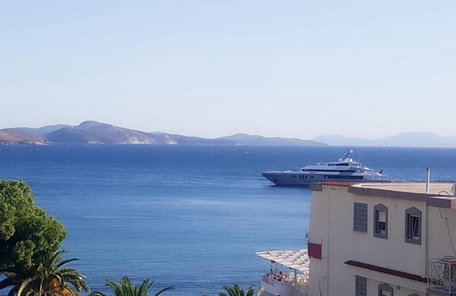 Qender Apartment | Ideal Stay at Doka Center Apartments - Rated 8.7/10