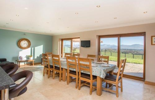 Gaerwen House | Family-Friendly Retreat at Dol Fraint - Guest Rated 9.8