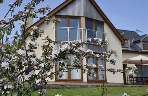 Gaerwen House | Family-Friendly Retreat at Dol Fraint - Guest Rated 9.8