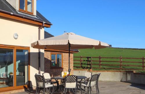 Gaerwen House | Family-Friendly Retreat at Dol Fraint - Guest Rated 9.8