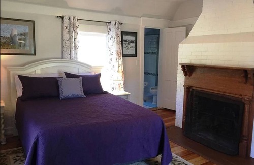 Brooksville Bed & Breakfast | Guest Rated 10/10: Dolan House B&B with Spa & Dining