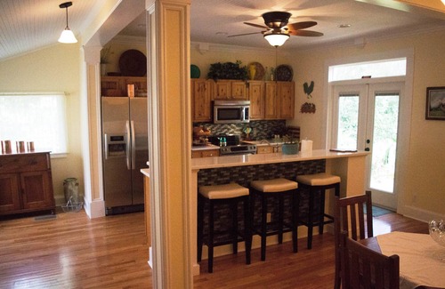 Brooksville Bed & Breakfast | Guest Rated 10/10: Dolan House B&B with Spa & Dining