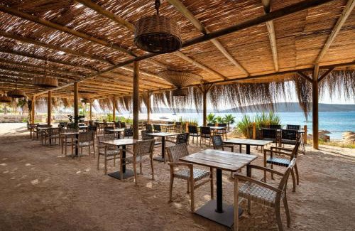 Cesme Resort | Relax at DoubleTree by Hilton Cesme Alacati Beach Resort